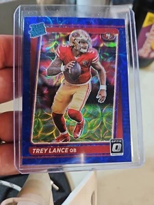 2021 Donruss Optic Trey Lance Blue Scope Prizm Rated Rookie RC #203 49ers - Picture 1 of 7
