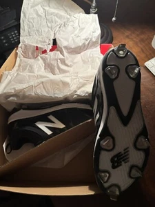 New Balance LTUPEBK2  Men's Metal Baseball Cleats Tupelo V2 Black  White Size 13 - Picture 1 of 3
