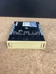 Seagate CTT3200I-F CTT3200R-F INT 5.25" TRAVAN TR-3 - Afbeelding 1 van 3