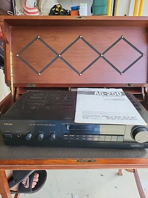 RECEPTOR ESTÉREO TEAC AG-250 AM FM SINTONIZADOR DE CINE EN CASA DOLBY CD PHONO AUDIO leer Foto 1 de 4