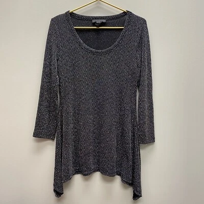 Top túnica ajustada metálica Grace Elements talla mediana negro plateado mordedura de tiburón elegante Foto 1 de 4