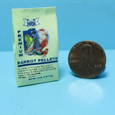 Dollhouse Miniature Detailed Replica Parrot Pellets for Pet Bird HR56054 - Изображение 1 из 2