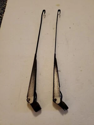 Nissan Pathfinder 1990-1995 brazos limpiaparabrisas izquierdo y derecho fabricante original sin cuchillas  Foto 1 de 4