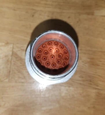 TE DEUTSCH LADD HD30 SERIES ALUMINUM CONNECTOR HD34-24-23SE L005 NEW (1 pc) - Image 1 of 4