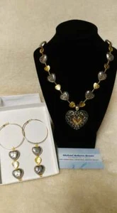 Native American Handmade Jewlery - Aimee's Amazing Amulets - Bear Print Heart - Picture 1 of 12