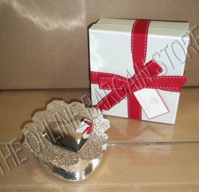 Pottery Barn Santos Saint ювелирные изделия в форме сердца металлическая коробка День святого Валентина большой - Изображение 1 из 4