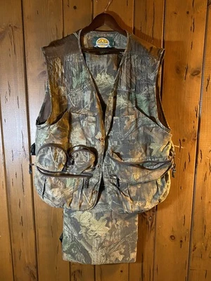 Vintage Cabela's XL REG Advantage Camo Turkey Hunting Vest Padded Seat - Image 1 of 4