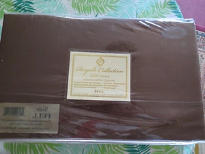 Lot de 4 draps - Série Royal Collection 2000 - Taille COMPLÈTE - MARRON - NEUF - Photo 1/5