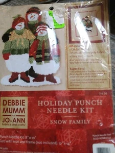 Debbie Mumm For JoAnn's Punch Needle Kit Snow Family 8x10 Dimensions Vintage - Picture 1 of 5