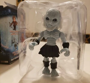 Game Of Thrones White Walker With Spear 2/12 Action Vinyls 3.5 inch Mini Figure - Picture 1 of 4