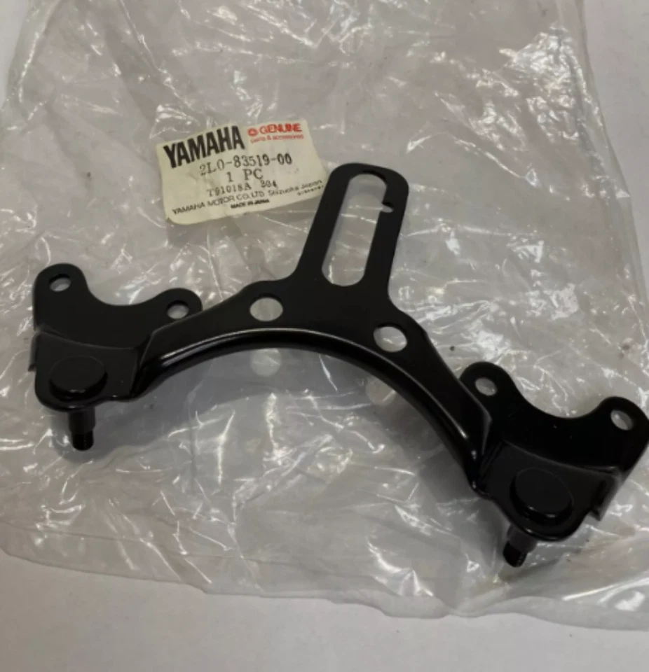 NUEVO OEM NOS Yamaha 1978-1979 XS400 Medidor Soporte 2L0-83519-00 Foto 1 de 3