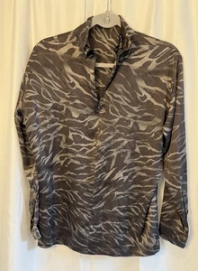 Escada 100% Seide Damen Gr. 38/Medium 1/4 Reißverschluss Animal Print Langarm Bluse - Bild 1 von 6