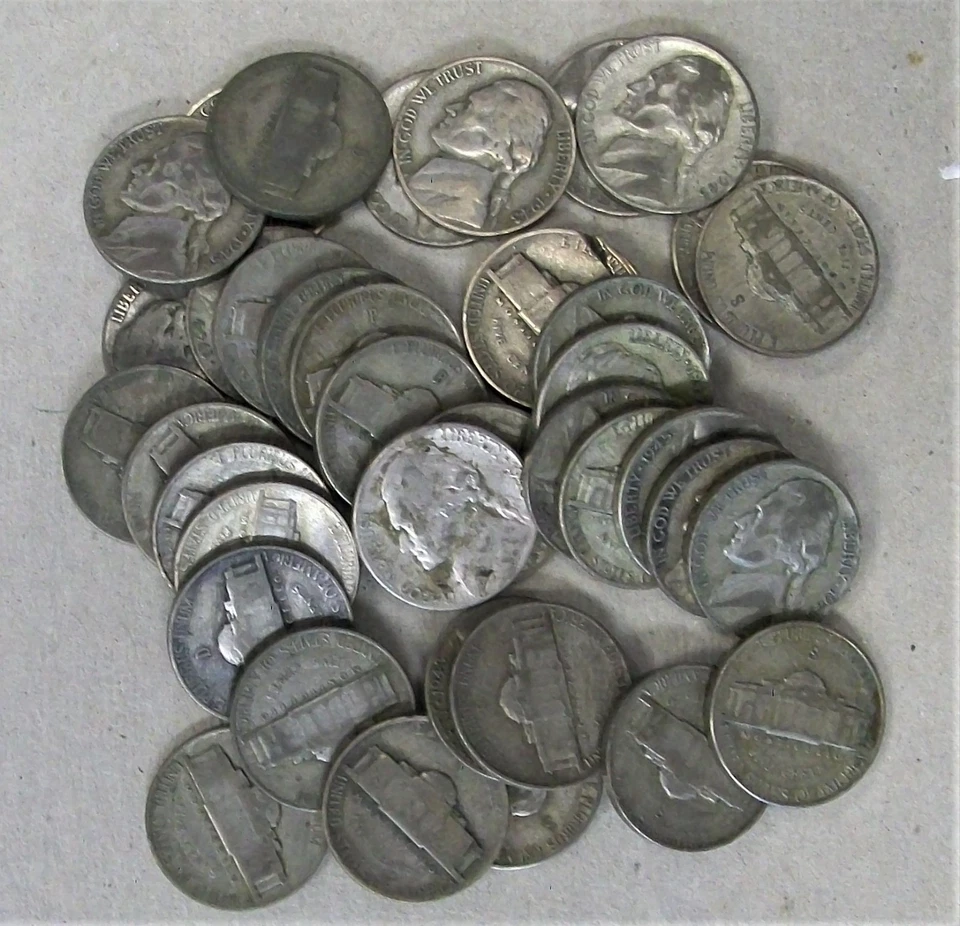 1942-1945 SILVER WAR NICKELS ROLL OF 40 COINS IN GOOD TO FINE CONDITION - Image 1 of 1