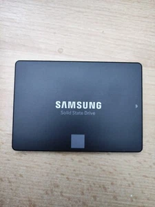 Samsung 860 EVO 1 TB SATA 2,5" Interne SSD | nur wenig beschrieben - Bild 1 von 5