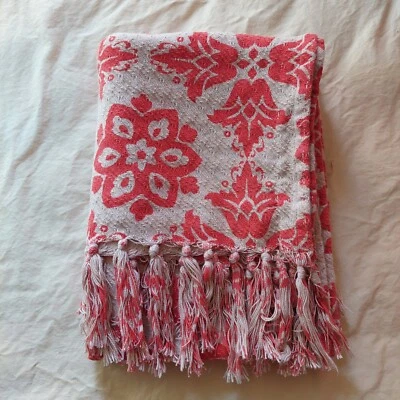 Tassle throw blanket measuring 48 x 55".  Orange-red and beige with floral Motif - Image 1 of 4