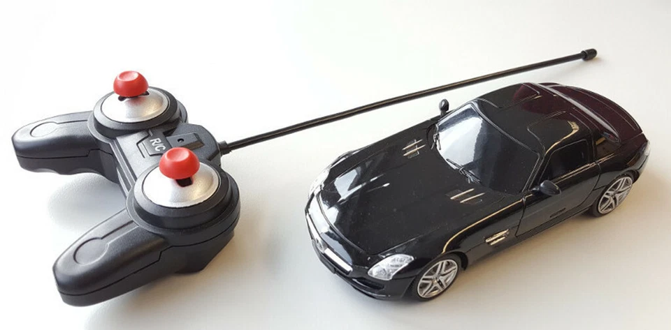 Funkferngesteuertes RC Auto Mercedes AMG SLS 1:24 - Bild 1 von 1