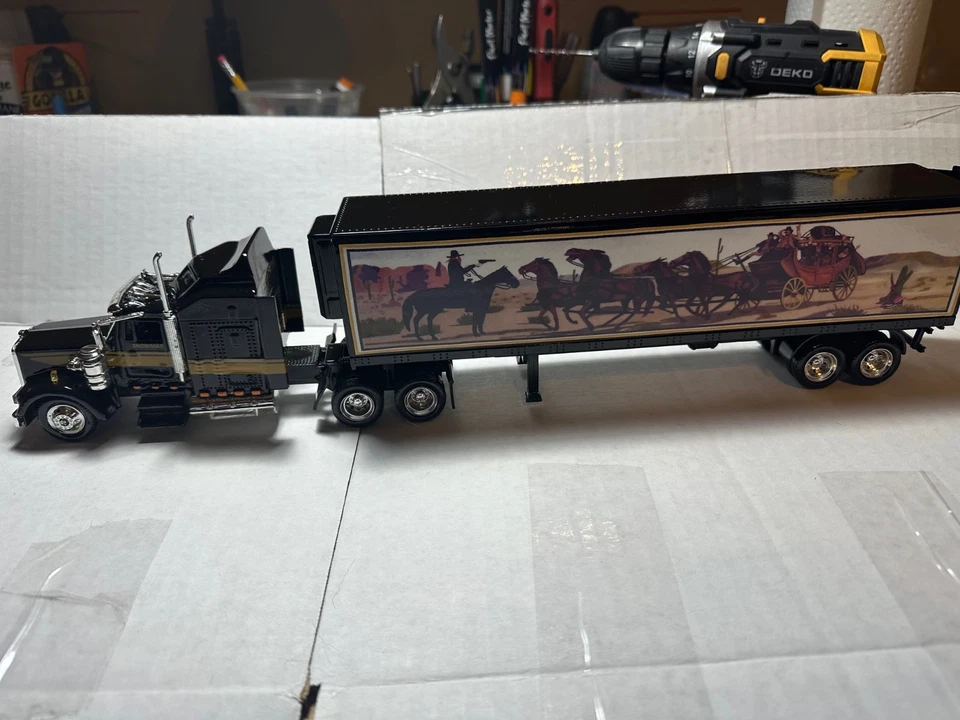 Smokey & the Bandit custom 1/43 scale - Image 1 of 4