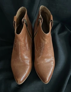 Stivaletti western FRYE donna Reina pelle cognac taglia 9M usati 3479257 - Foto 1 di 12