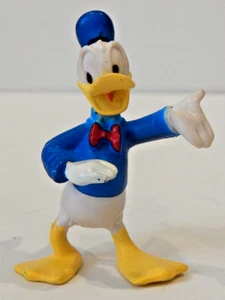 Disney Greenbrier Donald Duck Matrose Spielzeug Figur Tortenaufleger - PVC 2,5" groß - Bild 1 von 5