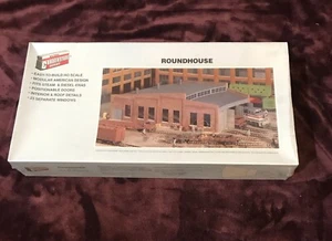 Walthers Cornerstone HO Scale Building/Structure Kit Three Stall Roundhouse - Picture 1 of 8