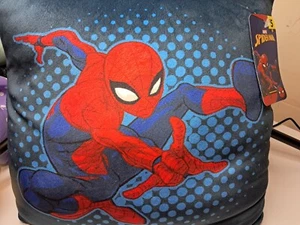 Almohada blanda Spiderman 12x12 nueva - Imagen 1 de 1