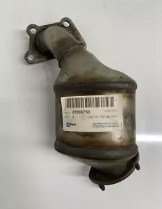 NEW OEM Genuine GM 3-Way Catalytic Converter with Flange 20906750 12631745 - Picture 1 of 8