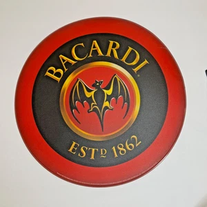Barra de ron Bacardí alfombra redonda - estación de servidor - murciélago rojo negro - Man Cave 13" - Imagen 1 de 6