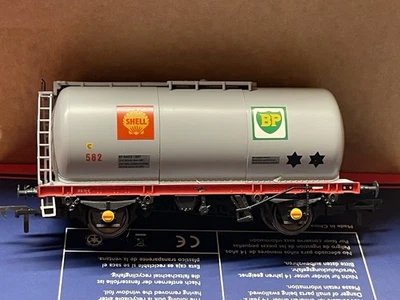 BACHMANN 37-577a OO GAUGE MODEL RAILWAY 45 TONNE TTA TANK SHELL BP GREY - Image 1 of 4