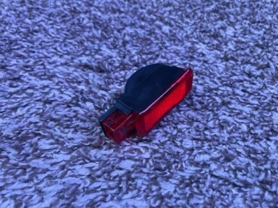 Luz de advertencia/seguridad panel puerta AUDI A3 A4 ALLROAD A5 A6 A7 S5 6Y0947411 - rojo Foto 1 de 4