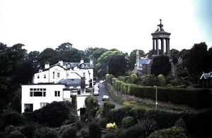 Orig Slide,1978 Kodachrome, Burns Monument / Street Scene, Alloway Scotland - Imagen 1 de 1