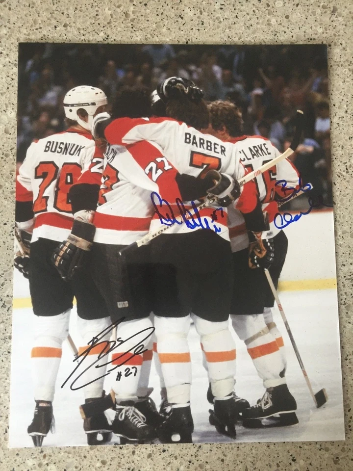 FLYERS LCB LINE BOBBY CLARKE BILL BARBER REGGIE LIACH FIRMADO 8X10 #3 TAZA STANLEY Foto 1 de 1