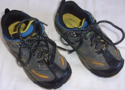 Zapatillas bajas resistentes de encaje Stride Rite Reptile talla 10 para niños pequeños Foto 1 de 4