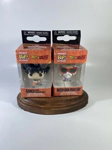 Llavero Funko POP Dragon Ball Z Master Roshi (Signo de Paz) y Goku - Imagen 1 de 3