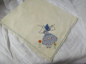 Vintage muslin Kitchen Towel with appliqued Lady Sunbonnet Laundry Day - Picture 1 of 5