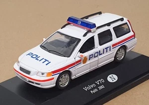 Altaya 1/43 Scale Diecast 13525B - 2002 Volvo V70 Politi - White/Red/Blue - Picture 1 of 5