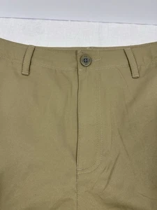 Under Armour Jugendliche Jungen Größe YXL lockere Passform verstellbarer Bund hellbraune Shorts neu mit Etikett - Bild 1 von 6
