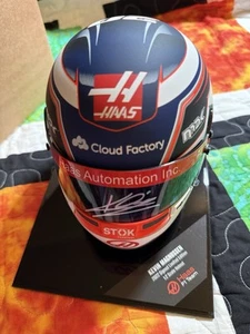 2022 Kevin Magnussen Mini Helmet 1:2 Scale HAAS Bell F1 Helmet 4100191 Signed - Picture 1 of 16