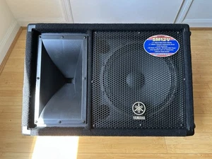 Yamaha Club V Series 12" Floor Monitor (Carpeted) - Brand New Out Of Box - Picture 1 of 4