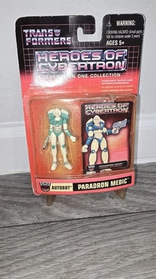 Hasbro Transformers Heroes of Cybertron PARADRON MEDIC Figure Generation One NEW - Image 1 of 4