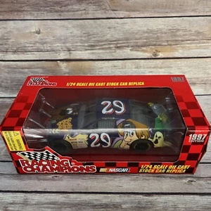 Racing Champions #29 SCOOBY DOO Robert Pressley Die Cast 1:24 Scale 1997 - Picture 1 of 5