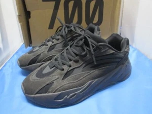 Men’s Yeezy Boost 700 V2 Black Soul Vanta Kanye Size 9.5 FU6684 In Box ~ A3#34 - Picture 1 of 9