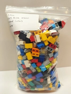  LEGO Lot of 600 1x2 Mixed Color Bricks MOC 3004 - Image 1 of 2