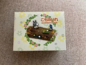 Studio Ghibli My Neighbor Totoro accessory case (flower trumpet) - Picture 1 of 10