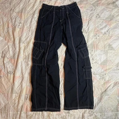 BDG black baggy grunge wide leg cargo pants with white stitching size small — 第 1/4 张图片