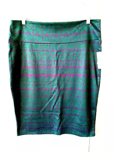 NEW WOMEN'S LULAROE CASSIE GREEN SOUTHWESTERN PRINT PENCIL SKIRT PLUS SIZE 2XL - Picture 1 of 3