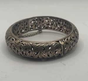 Silpada Sterling Silver Hinged Bangle Bracelet - J16 - Picture 1 of 5