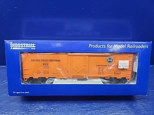 INDUSTRIAL RAIL IMD 2002 UNION PACIFIC PFE O27 GAUGE REEFER NEW IN BOX - Picture 1 of 2