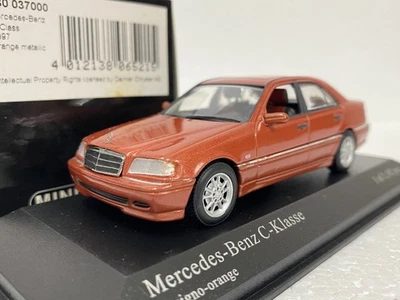 Minichamps Mercedes Benz C Class W202 1997 C200 diecast 1:43 scale model car - Image 1 of 4