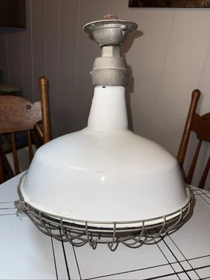 Luminária de teto vintage industrial Silva King porcelana aço celeiro - Imagem 1 de 4