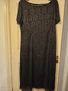 Ronni Nicole Women's Long Black Dress With Lace Kind Detail Size 20 - Picture 1 of 4